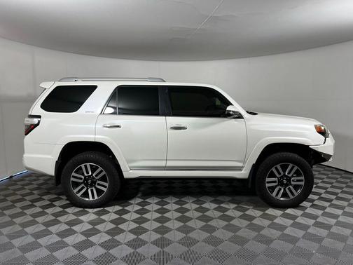Blizzard Pearl 2014 Toyota 4Runner Limited