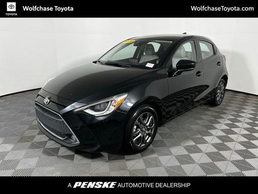 2020 Toyota Yaris Sedan XLE