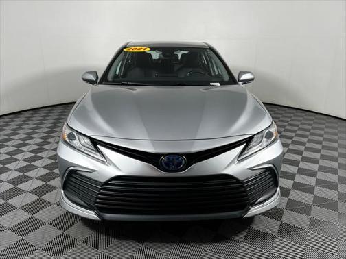 2021 Toyota Camry Hybrid XLE