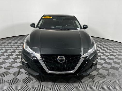 Super Black 2022 Nissan Altima 2.5 SL
