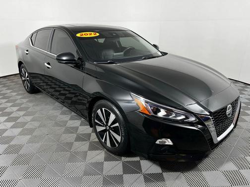 Super Black 2022 Nissan Altima 2.5 SL