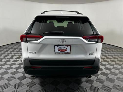 2025 Toyota RAV4 Hybrid XLE Premium