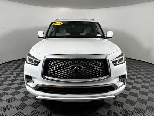 2021 INFINITI QX80 Luxe