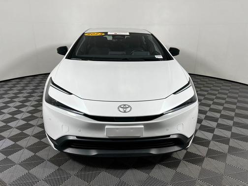 2023 Toyota Prius LE