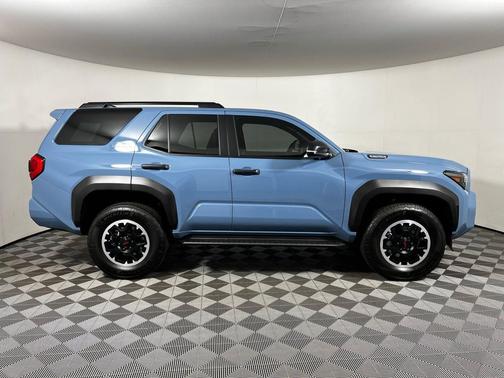 2025 Toyota 4Runner TRD Off Road