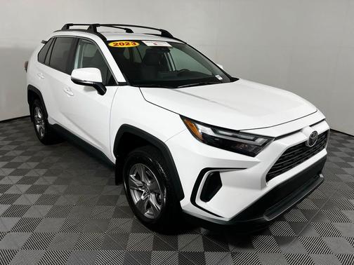 2023 Toyota RAV4 XLE