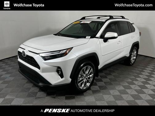 2025 Toyota RAV4 XLE Premium