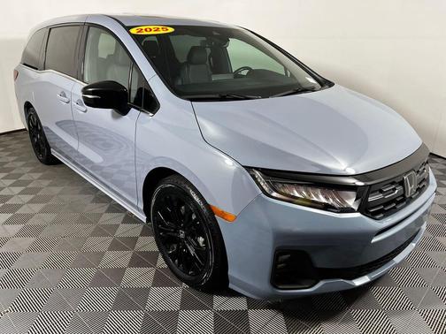 Crystal Black Pearl 2025 Honda Odyssey Sport-L