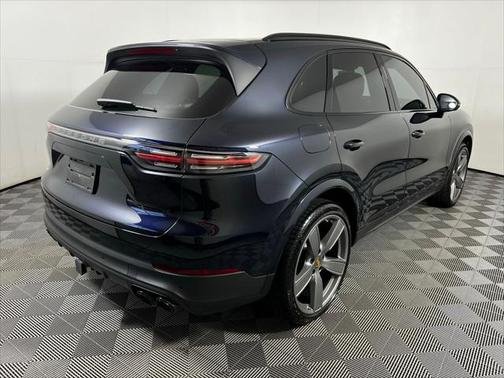 2023 Porsche Cayenne S
