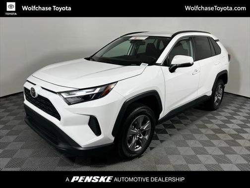 2024 Toyota RAV4 XLE
