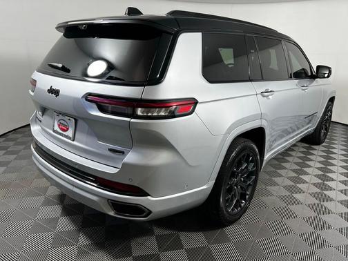 2023 Jeep Grand Cherokee L Summit