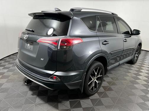 2016 Toyota RAV4 SE