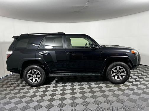Midnight Black Metallic 2022 Toyota 4Runner TRD Off Road Premium