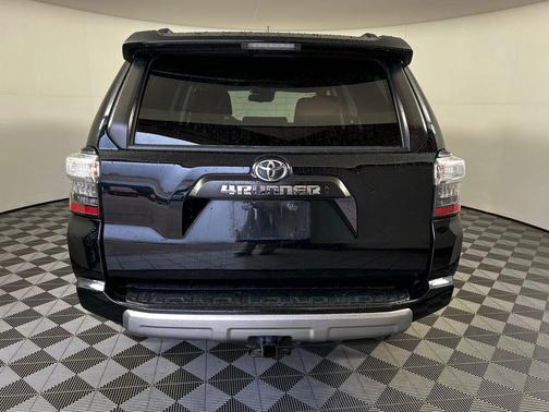 Midnight Black Metallic 2022 Toyota 4Runner TRD Off Road Premium