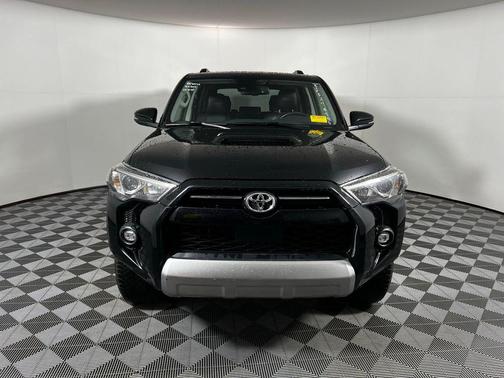 Midnight Black Metallic 2022 Toyota 4Runner TRD Off Road Premium