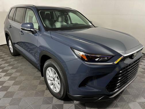 Storm Cloud 2026 Toyota Grand Highlander XLE