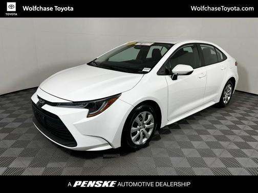 2025 Toyota Corolla LE