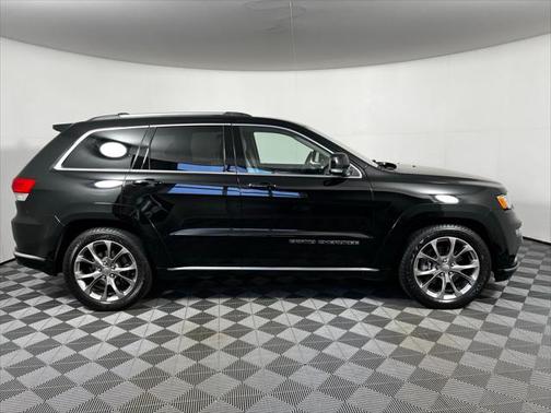 2020 Jeep Grand Cherokee Summit