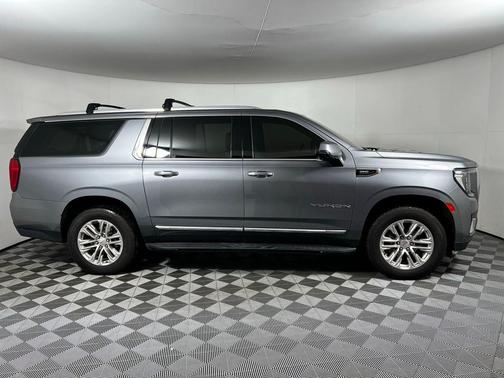 2022 GMC Yukon XL SLT