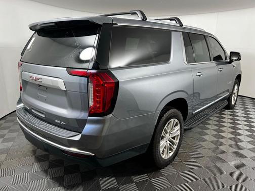 2022 GMC Yukon XL SLT