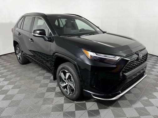2025 Toyota RAV4 Hybrid SE