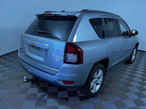 Billet Silver Metallic Clearcoat 2014 Jeep Compass Latitude