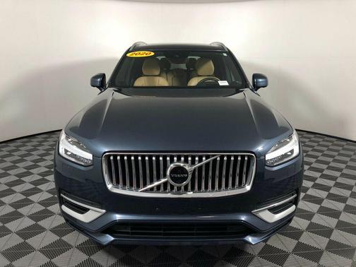 Photo 2 of 51 of 2020 Volvo XC90 Hybrid T8 Inscription 7 Passenger