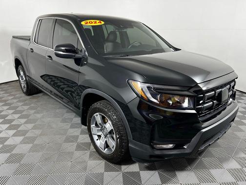 Crystal Black Pearl 2024 Honda Ridgeline RTL