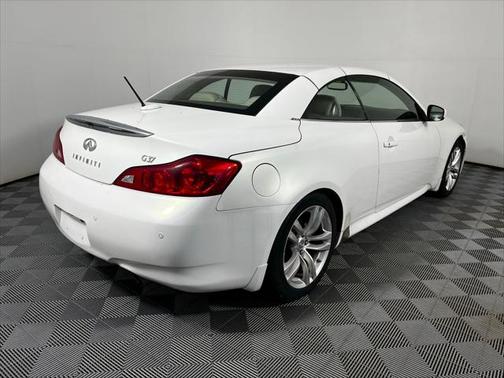2010 INFINITI G37 Base
