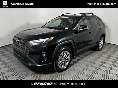2025 Toyota RAV4 XLE Premium