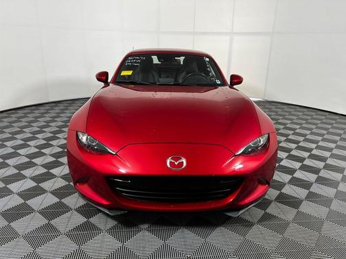 Soul Red Metallic 2017 Mazda MX-5 Miata RF Grand Touring