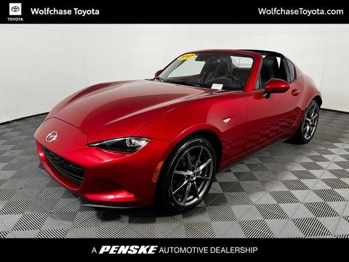 Soul Red Metallic 2017 Mazda MX-5 Miata RF Grand Touring