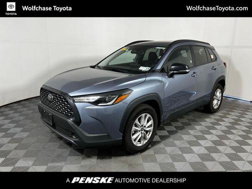 2025 Toyota Corolla Cross LE