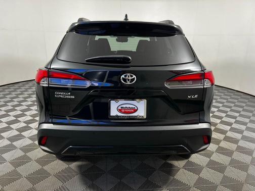 2024 Toyota Corolla Cross XLE