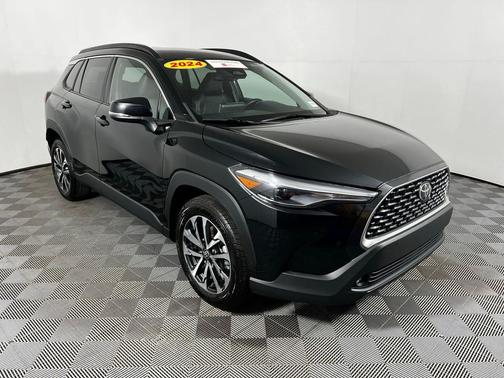2024 Toyota Corolla Cross XLE