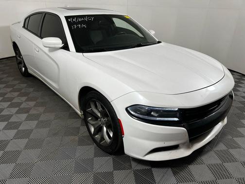 2016 Dodge Charger SXT