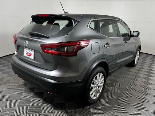 2022 Nissan Rogue Sport S