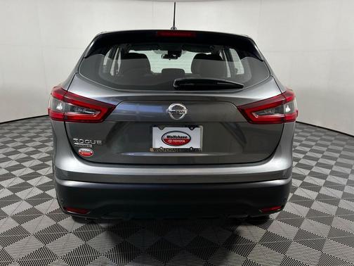 2022 Nissan Rogue Sport S