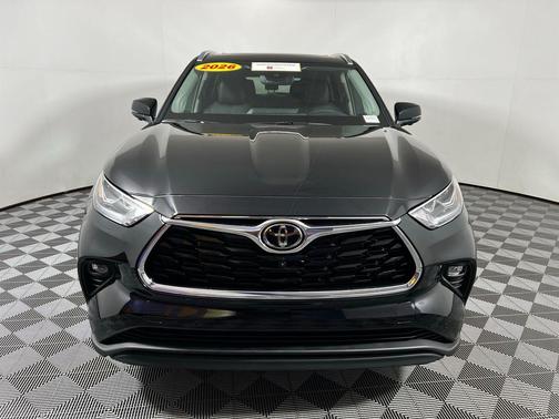 2026 Toyota Highlander XLE