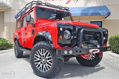 1983 Land Rover Defender 110 V8