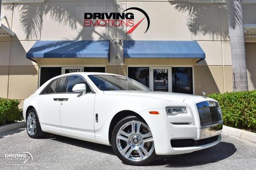 2015 Rolls-Royce Ghost WHITE/WHITE! PANO ROOF! PICNIC TABLES! CAMERA SYSTEM! $339K MSRP!!