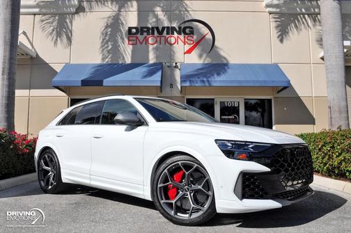 2025 Audi RS Q8 4.0T