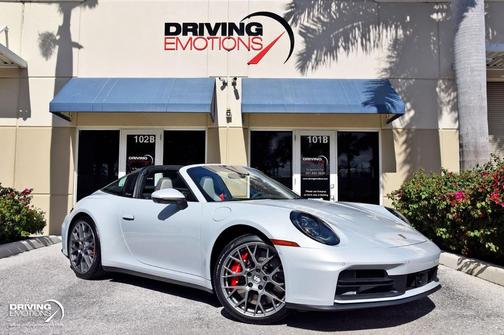 Ice Grey Metallic 2026 Porsche 911 Targa 4S