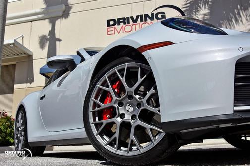 Ice Grey Metallic 2026 Porsche 911 Targa 4S