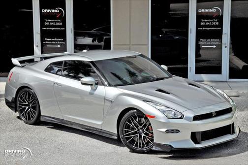 2024 Nissan GT-R Premium Dual-clutch 6-Speed Transmission