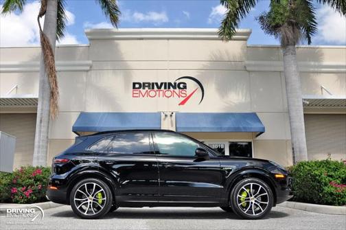2021 Porsche Cayenne E-Hybrid S