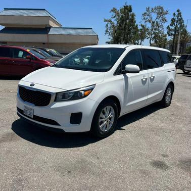 Clear White 2017 Kia Sedona LX