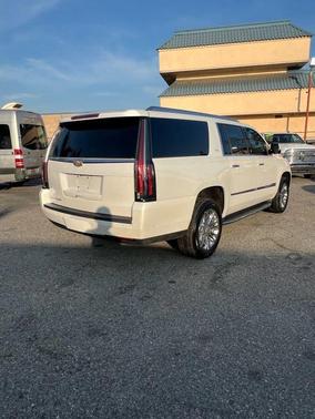 2017 Cadillac Escalade ESV Standard