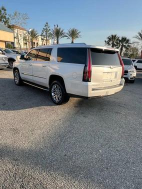 2017 Cadillac Escalade ESV Standard