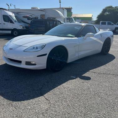 Arctic White 2006 Chevrolet Corvette Base